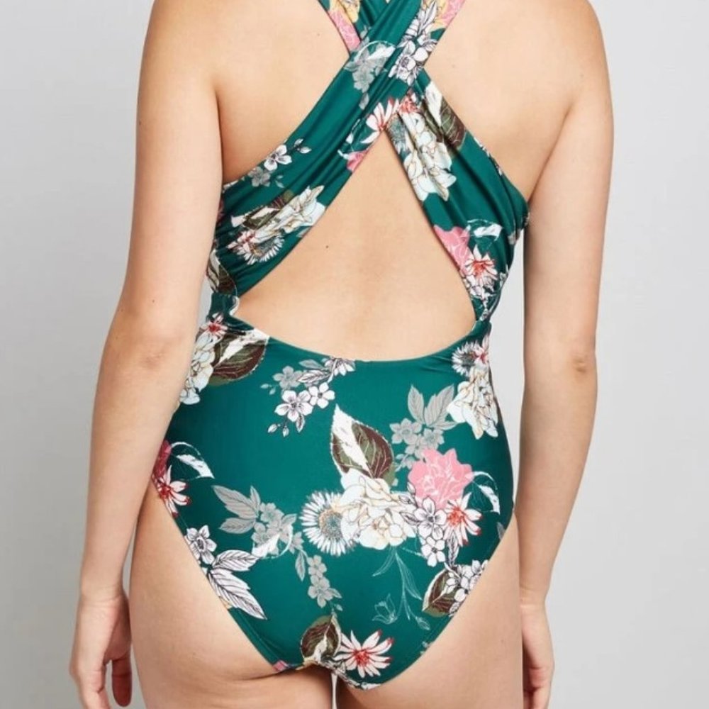 New ModCloth Green Floral Swimsuit - Picture 3 of 5